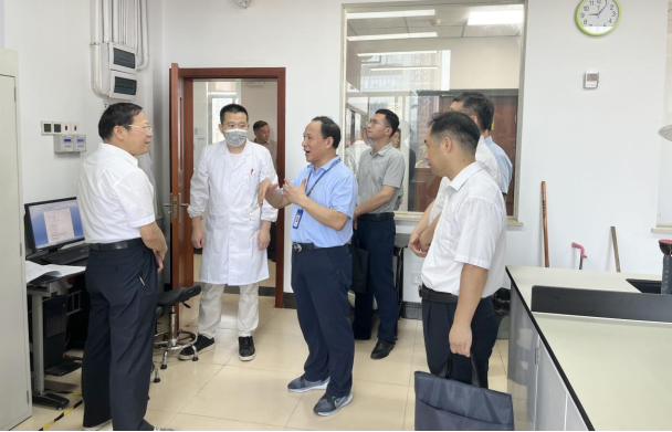 省人大教科文卫委调研组到哇哈体育集团调研